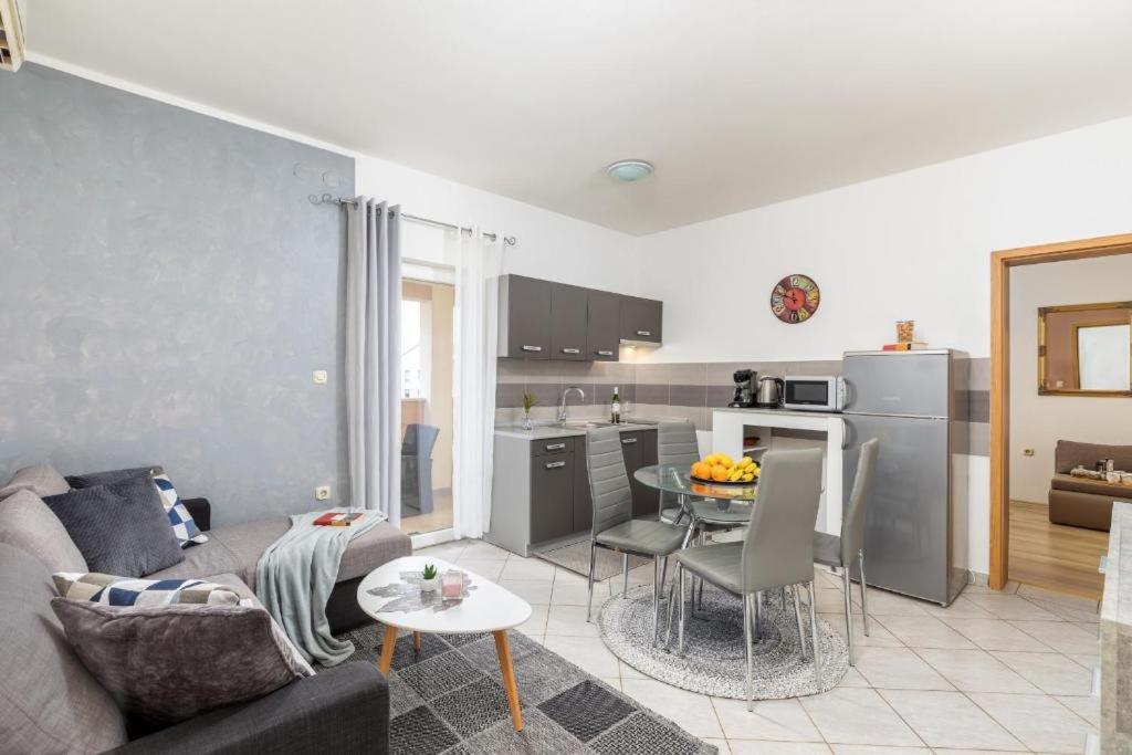 Apartment Mladenka Pula Eksteriør billede