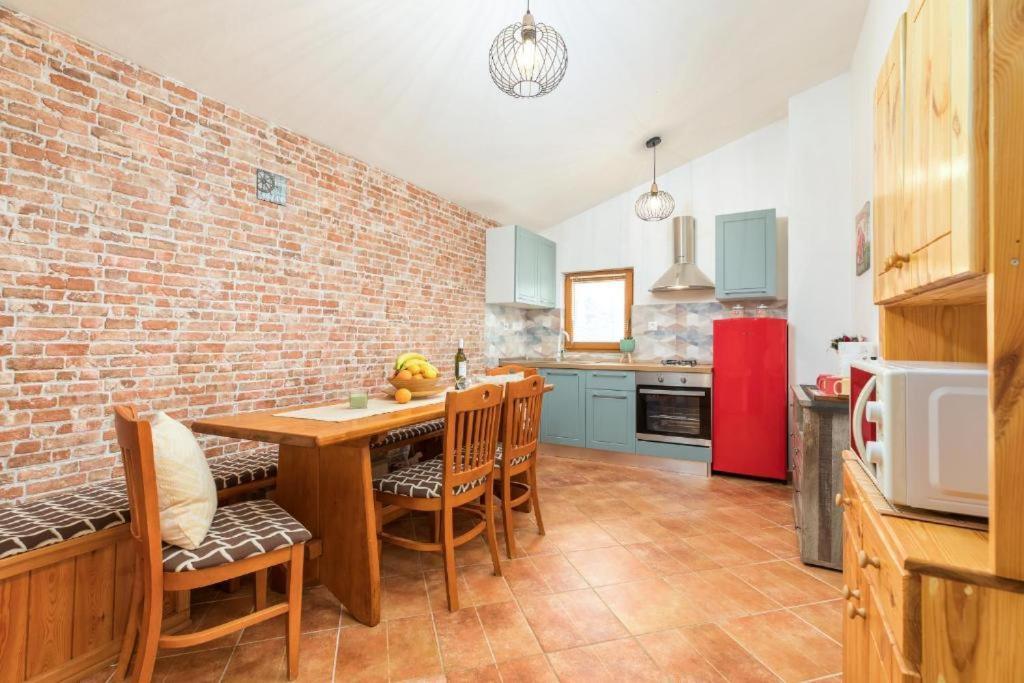 Apartment Mladenka Pula Eksteriør billede