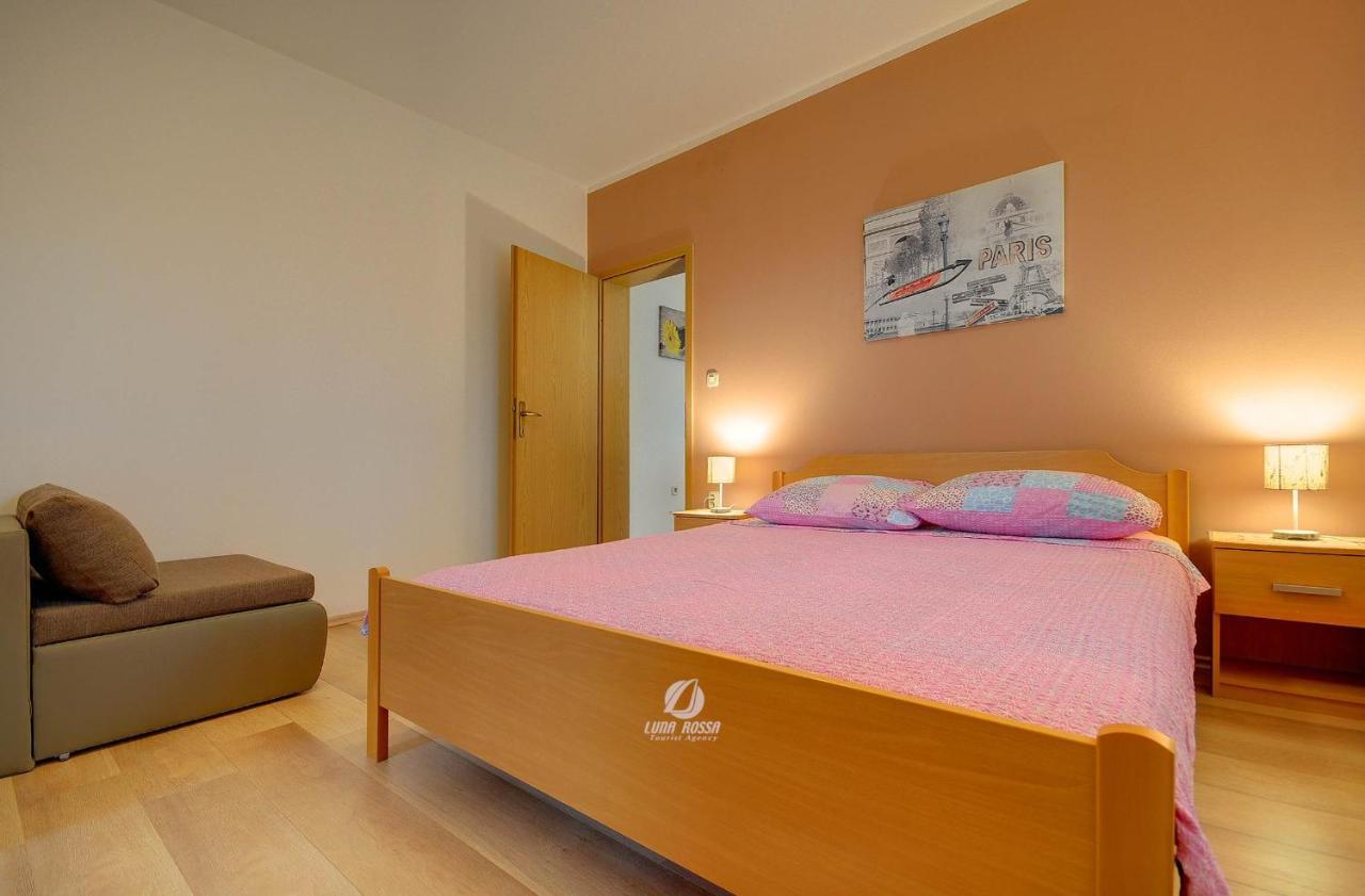 Apartment Mladenka Pula Eksteriør billede